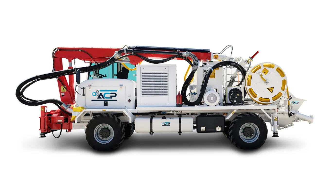 Shotcrete spraying machine for tunnel lining